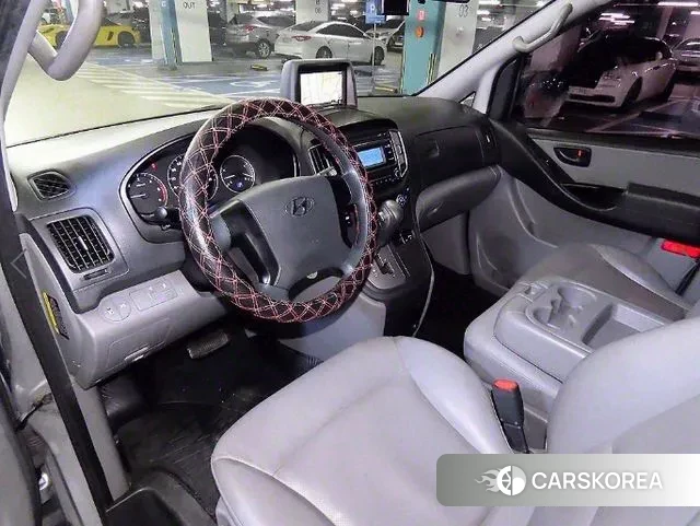 Hyundai The New Grand Starex 2018 Серебристо-серый из Кореи, фото 2