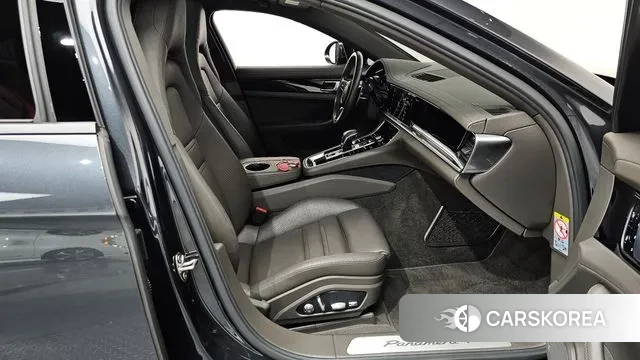 Porsche Panamera (971) 2018 Серый из Кореи, фото 2