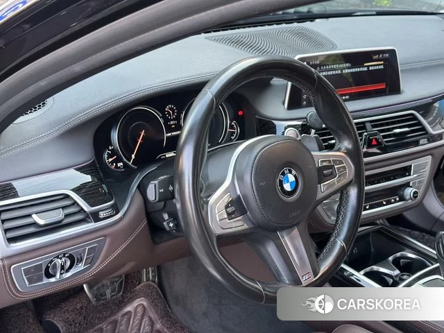 BMW 7 series 2018 Черный из Китая, фото 2