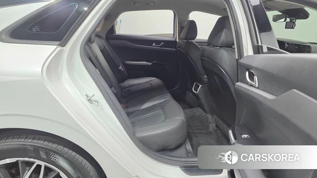 Kia K5 3rd generation 2022 Белый из Кореи, фото 2