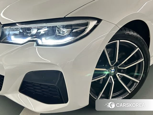 BMW 3 series 2022 Белый из Китая, фото 2