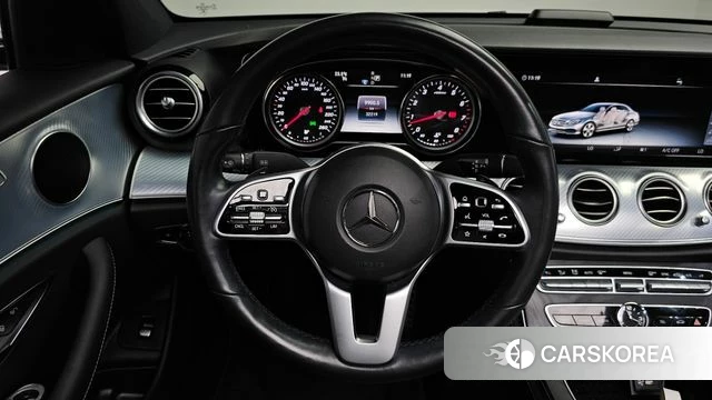 Mercedes-Benz E-Class W213 2020 Белый из Кореи, фото 2