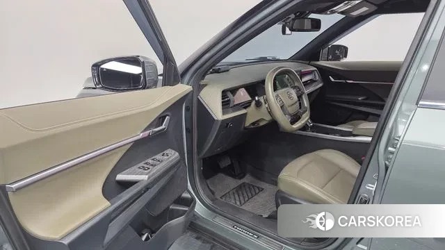 Ssangyong Torres 2022 Темно-зеленый из Кореи, фото 2