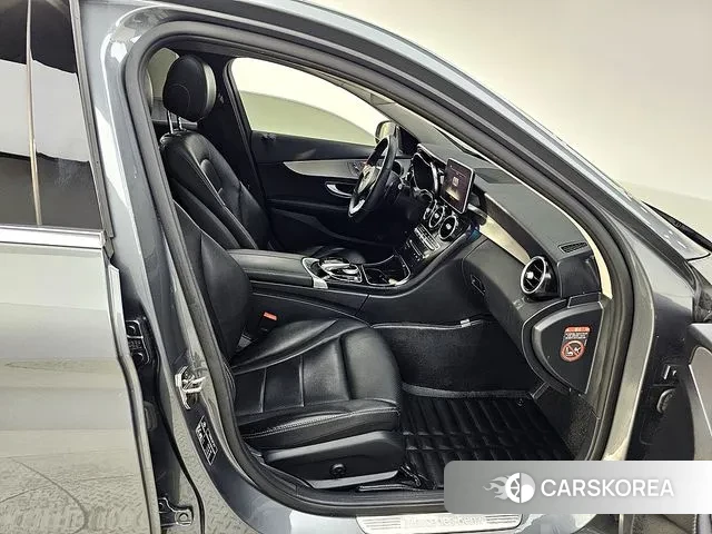 Mercedes-Benz C-Class W205 2018 Серый из Кореи, фото 2