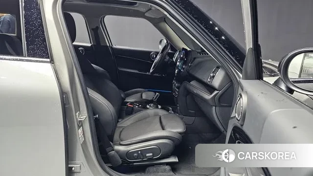 Mini Cooper Countryman 2023 Серебристо-серый из Кореи, фото 2