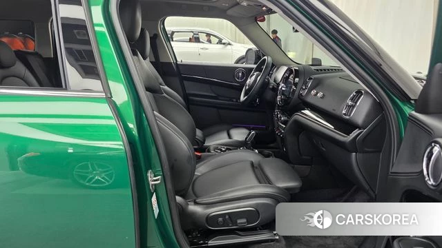 Mini Cooper Countryman 2022 Зеленый из Кореи, фото 2