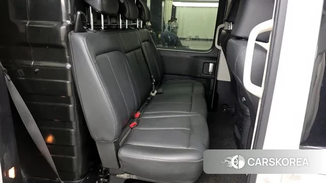 Hyundai Staria 2023 Белый из Кореи, фото 2