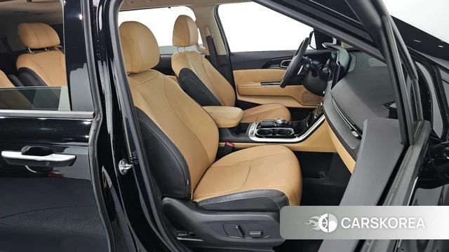 Kia Carnival 4th generation 2023 Черный из Кореи, фото 2