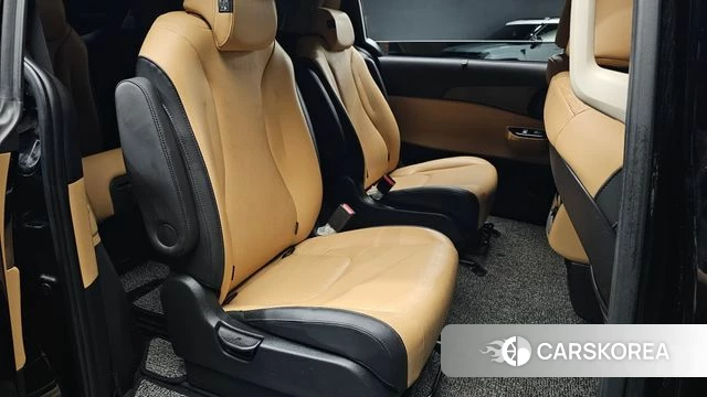 Kia Carnival 4th generation 2021 Черный из Кореи, фото 2