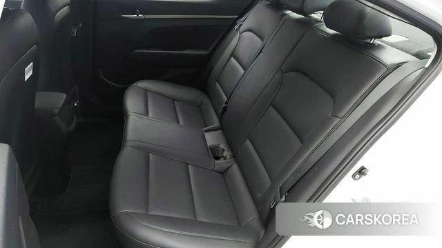 Hyundai Avante AD 2018 Белый из Кореи, фото 2