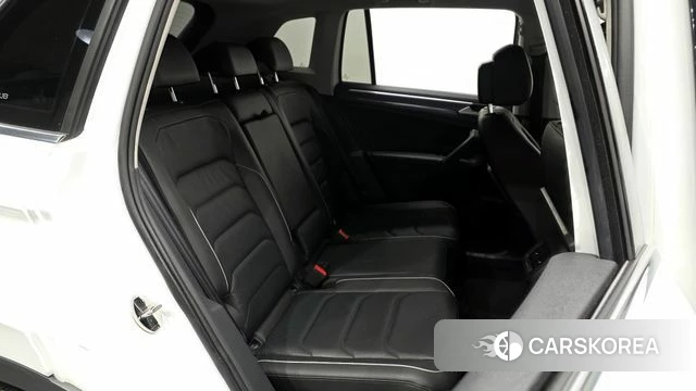 Volkswagen Tiguan second Generation 2020 Белый из Кореи, фото 2