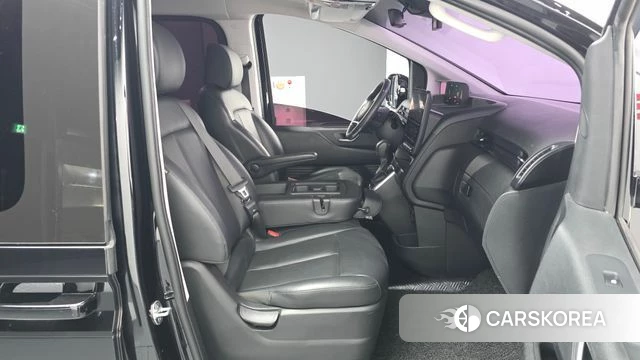 Hyundai Staria 2022 Черный из Кореи, фото 2