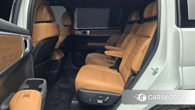 Hyundai Santa Fe (MX5) 2024 Белый из Кореи, фото 2