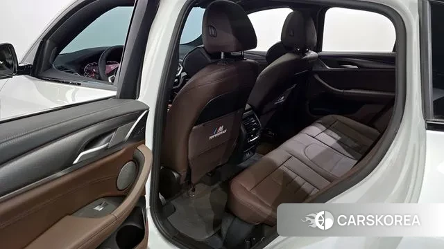 BMW X4 (G02) 2025 Белый из Кореи, фото 2