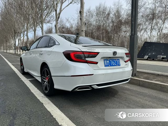Honda Accord 2022 Белый из Китая, фото 2