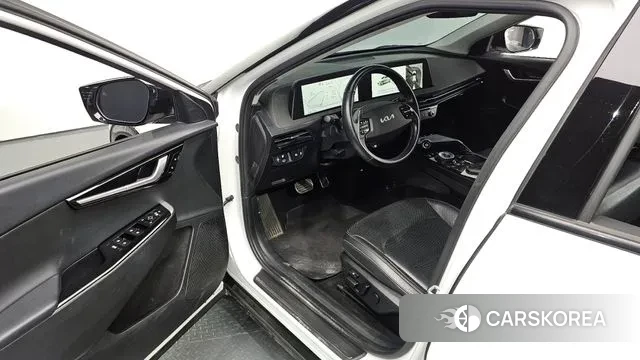 Kia EV6 2022 Белый из Кореи, фото 2