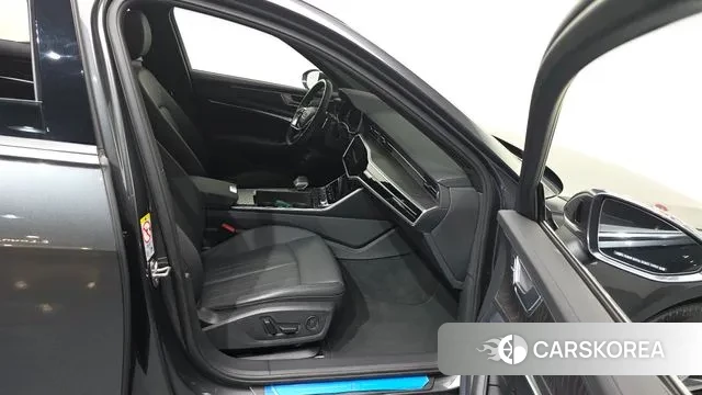 Audi A6 (C8) 2022 Серый из Кореи, фото 2