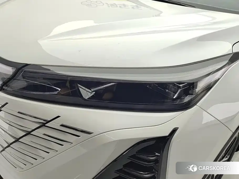 Chang'an Changan CS75PLUS 2026 Белый из Китая, фото 2