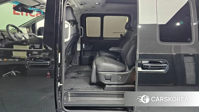 Hyundai Staria 2024 Черный из Кореи, фото 2