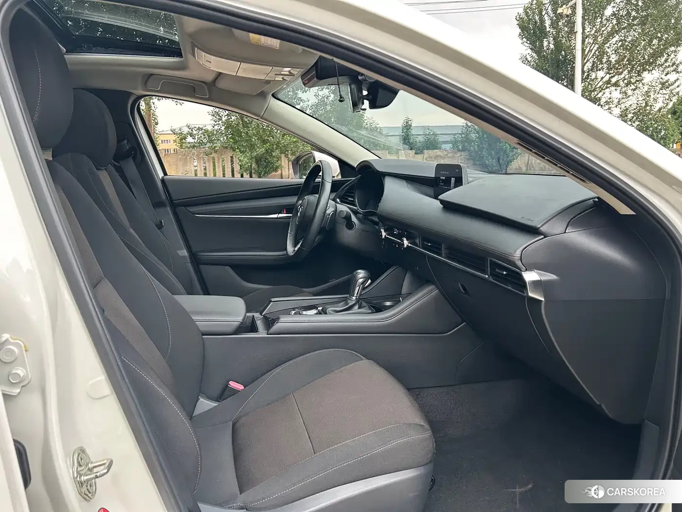 Mazda 3 2023 Белый из Китая, фото 2