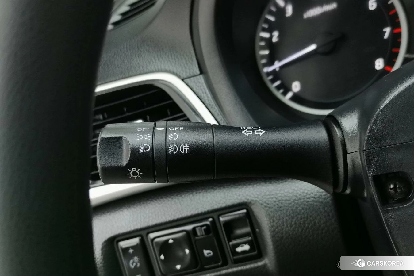 Nissan Sylphy 2021 Белый из Китая, фото 2
