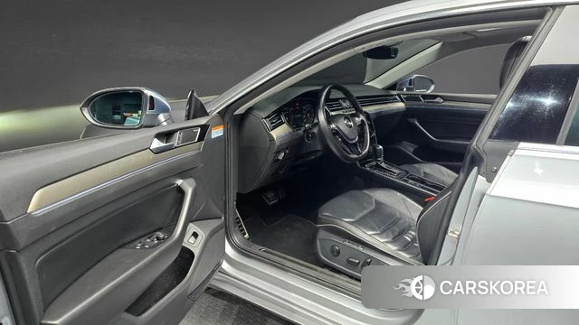 Volkswagen Arteon 2019 Серебряный из Кореи, фото 2