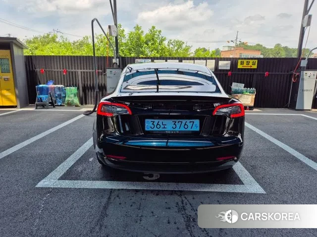 Tesla Model 3 2020 Черный из Кореи, фото 2