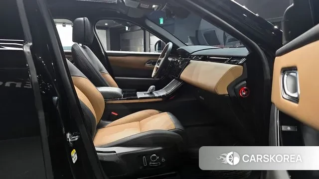 Land Rover Range Rover Velar 2024 Черный из Кореи, фото 2