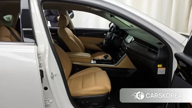 Kia K7 Premier Hybrid 2020 Белый из Кореи, фото 2