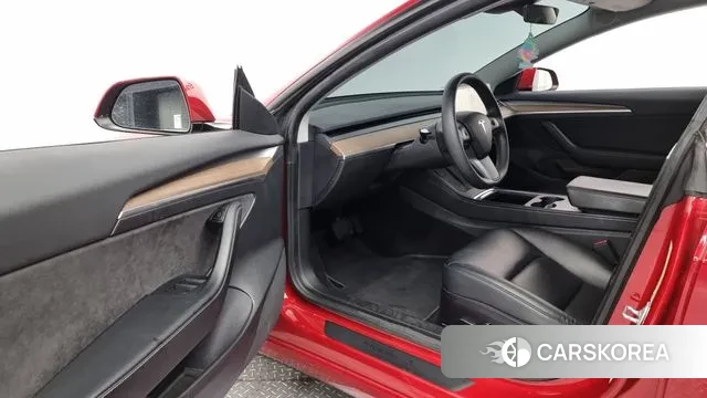 Tesla Model 3 2021 Красный из Кореи, фото 2