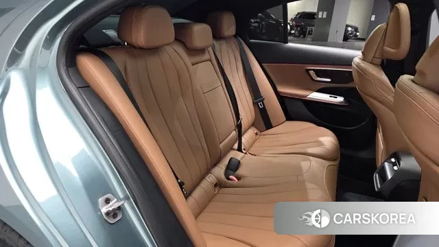 Mercedes-Benz E-Class W214 2025 Синий нефрит из Кореи, фото 2