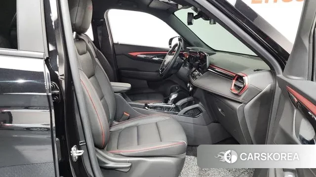 Chevrolet (GM Daewoo) The New Trail Blazer 2023 Черный из Кореи, фото 2