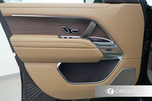 Land Rover Range Rover 5th Generation 2026 Черный из Кореи, фото 2