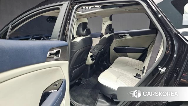 Kia Sportage 5th Generation 2023 Черный из Кореи, фото 2