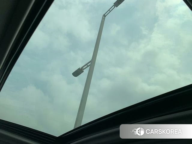Toyota Camry 2024 Белый из Китая, фото 2