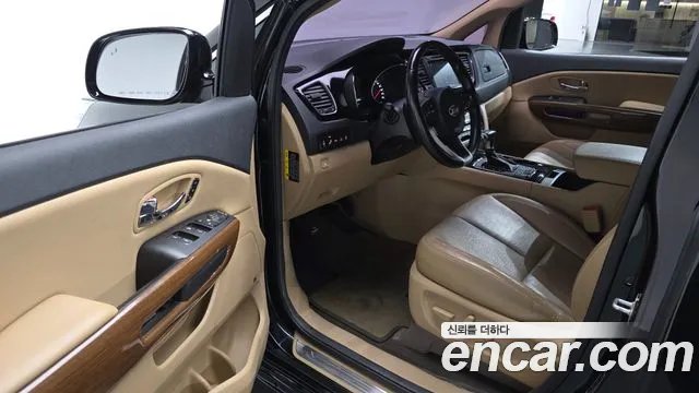 Kia All New Carnival 2018 Черный из Кореи, фото 2