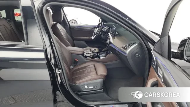 BMW X4 (G02) 2023 Черный из Кореи, фото 2