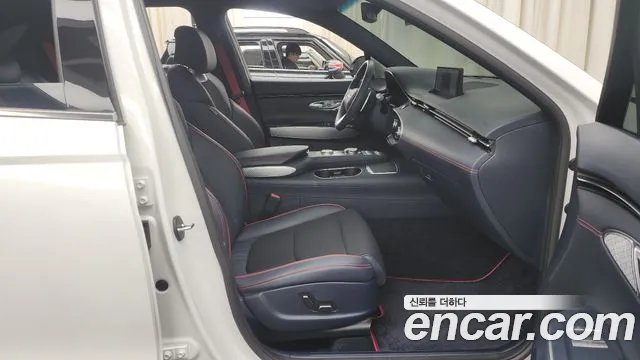 Genesis GV70 2022 Белый из Кореи, фото 2