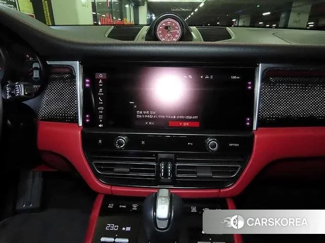 Porsche Macan 2023 Черный из Кореи, фото 2