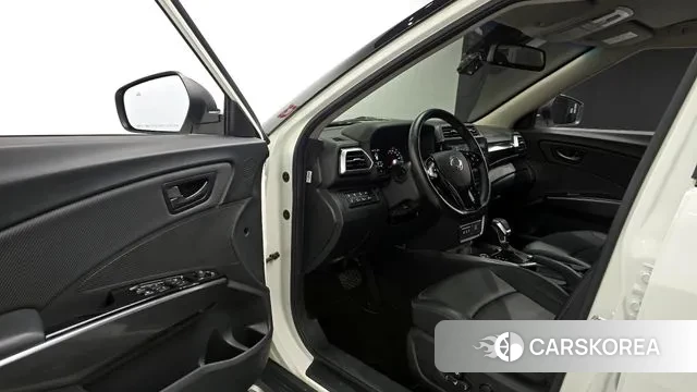 Ssangyong The New Tivoli 2023 Белый из Кореи, фото 2