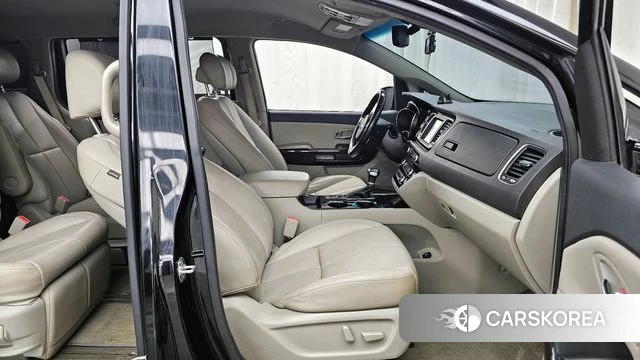 Kia The New Carnival 2019 Черный из Кореи, фото 2