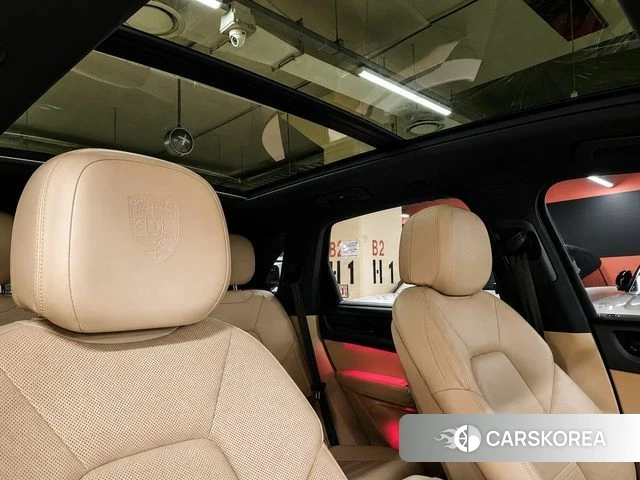 Porsche Cayenne (PO536) 2021 Черный из Кореи, фото 2