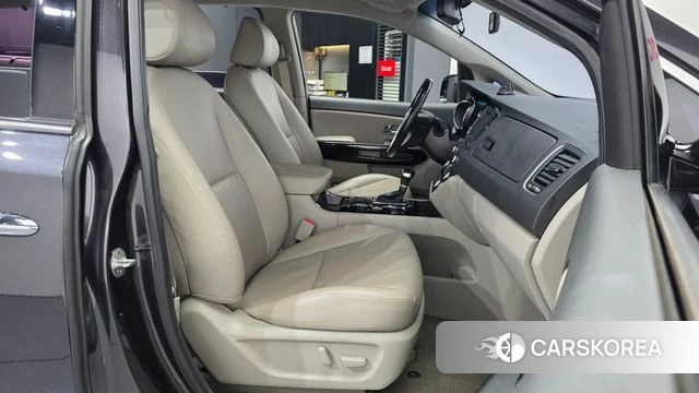 Kia The New Carnival 2018 Серый из Кореи, фото 2