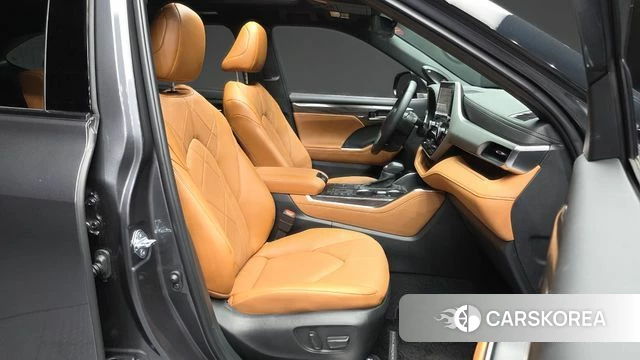 Toyota Highlander 2025 Серый из Кореи, фото 2