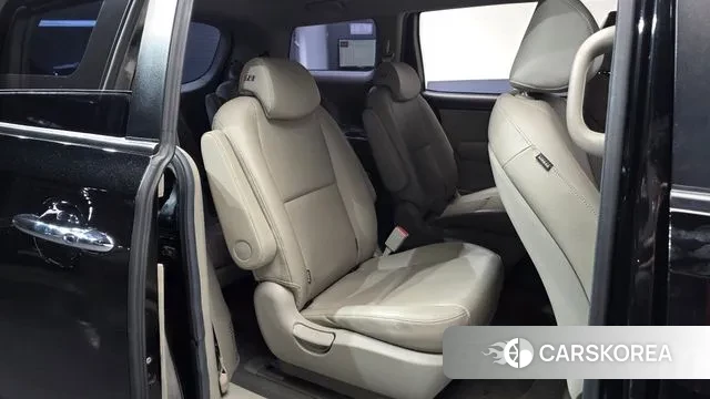 Kia The New Carnival 2018 Черный из Кореи, фото 2