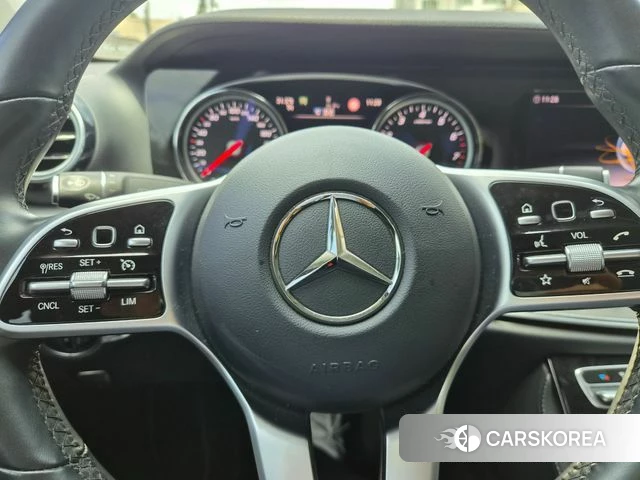 Mercedes-Benz E-Class W213 2019 Белый из Кореи, фото 2