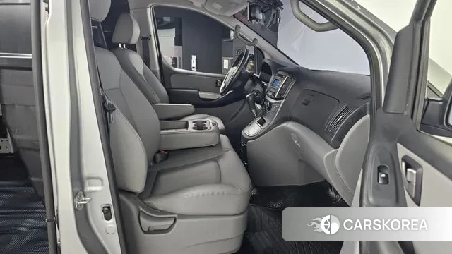 Hyundai The New Grand Starex 2018 Серебряный из Кореи, фото 2