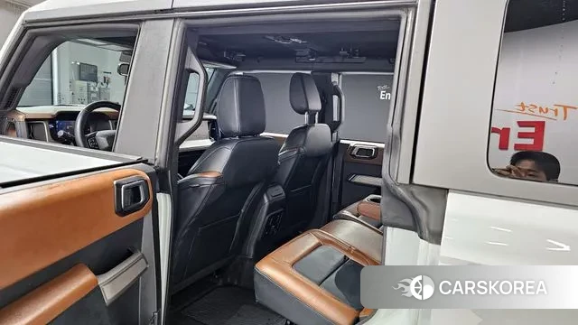 Ford Bronco 6th Generation 2023 Небесно-голубой из Кореи, фото 2