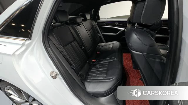 Audi A6 (C8) 2022 Белый из Кореи, фото 2