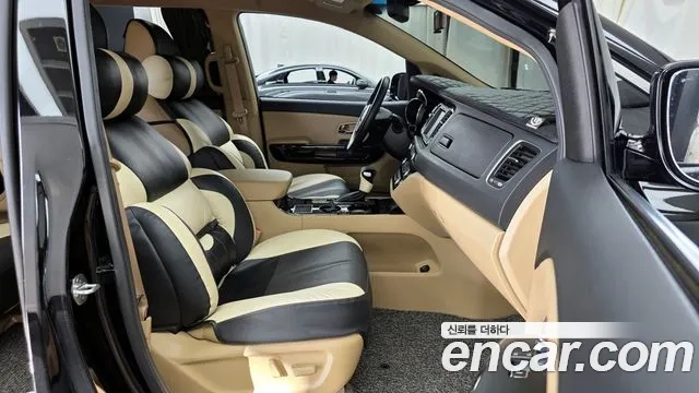 Kia The New Carnival 2019 Черный из Кореи, фото 2